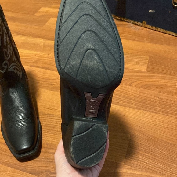 Ariat men’s boots - Picture 2 of 9